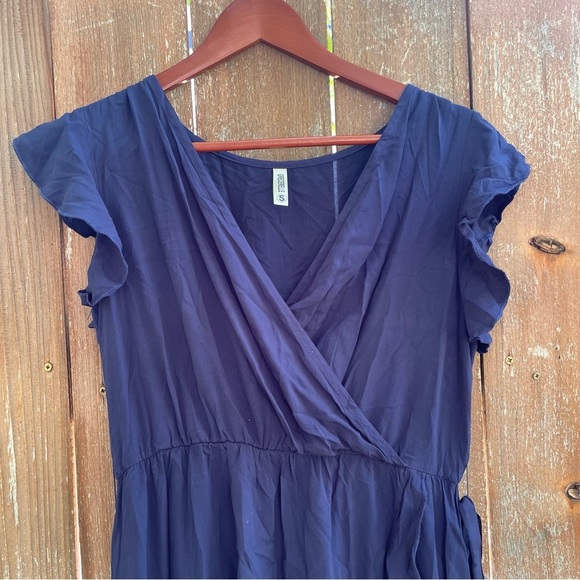 Women’s Navy Blue Light Flowy Dress with Ruffle Edging Size Small - Picture 2 of 11